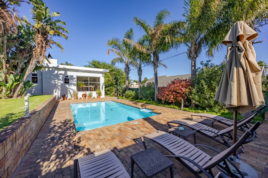 5 Bedroom Property for Sale in Milnerton Central Western Cape